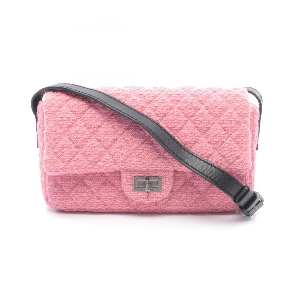 Chanel Matelasse Shoulder Bag Leather Pink Black